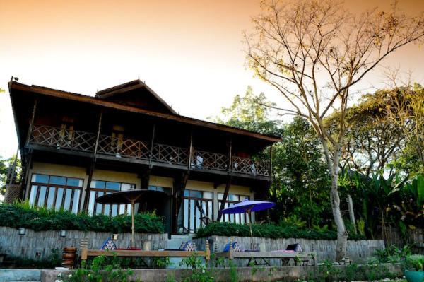 Hotel Des Artists Rose Of Pai Esterno foto